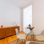 Santana Apartament *