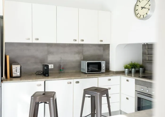 Апартаменты Santana *